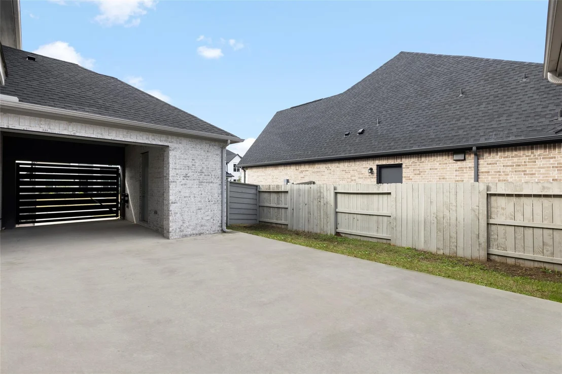 Photo of 4935 Grapevine Lane