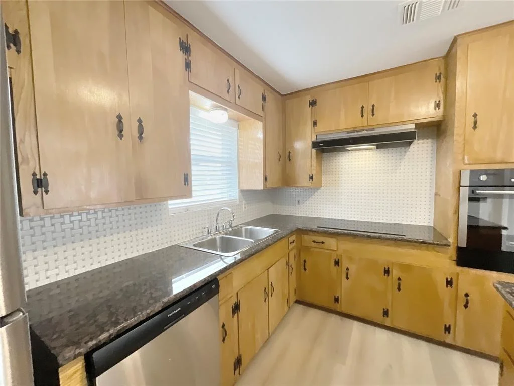 Photo of 225 Robin Street