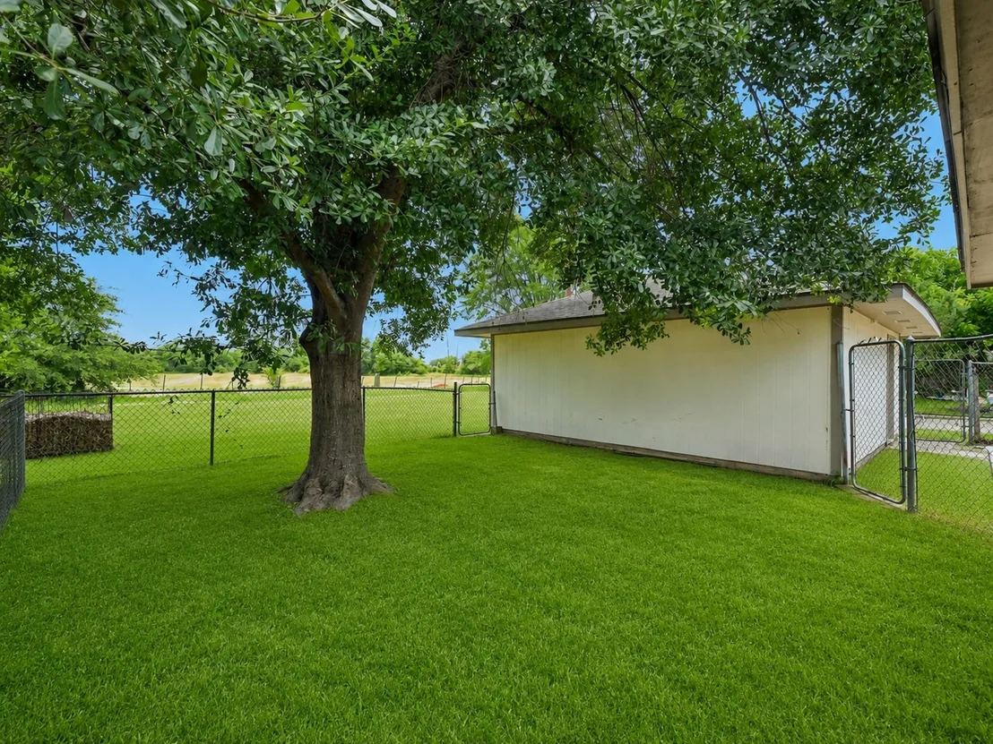 Photo of 7110 Log View Drive