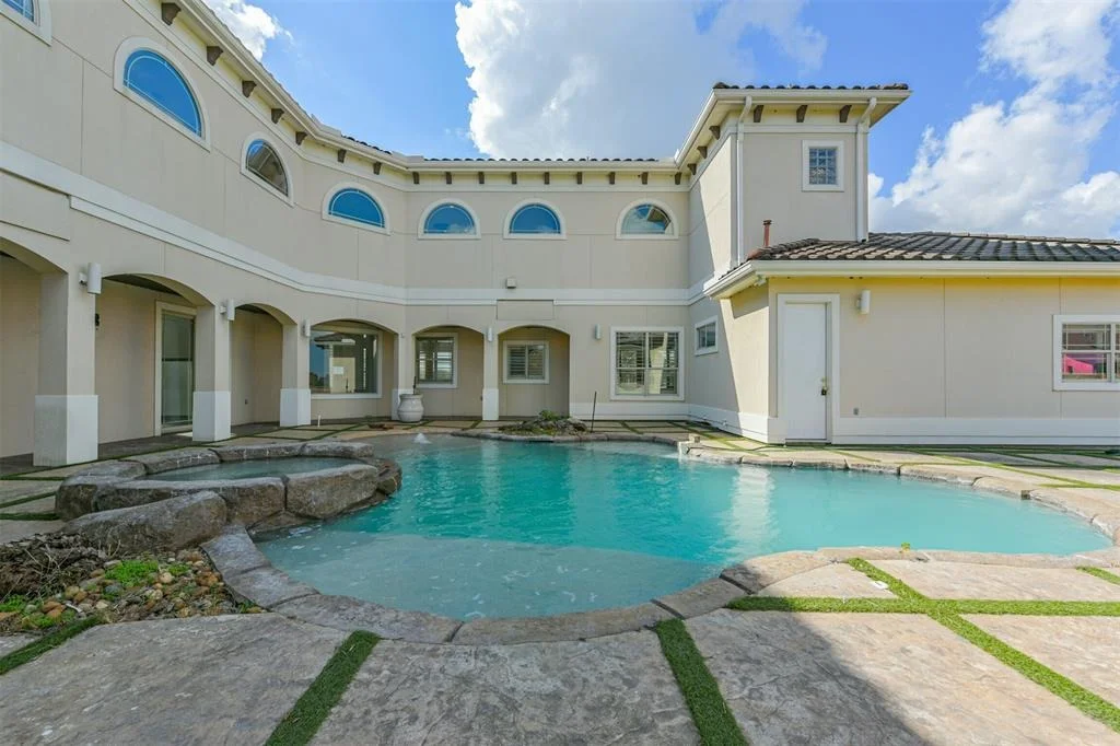 Photo of 317 Red Oak Drive