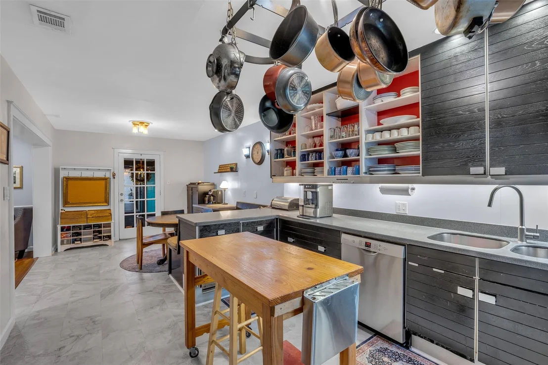 Photo of 4304 Roseneath Drive