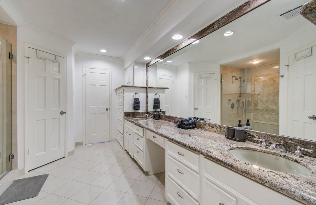 Photo of 5135 Westerham Place