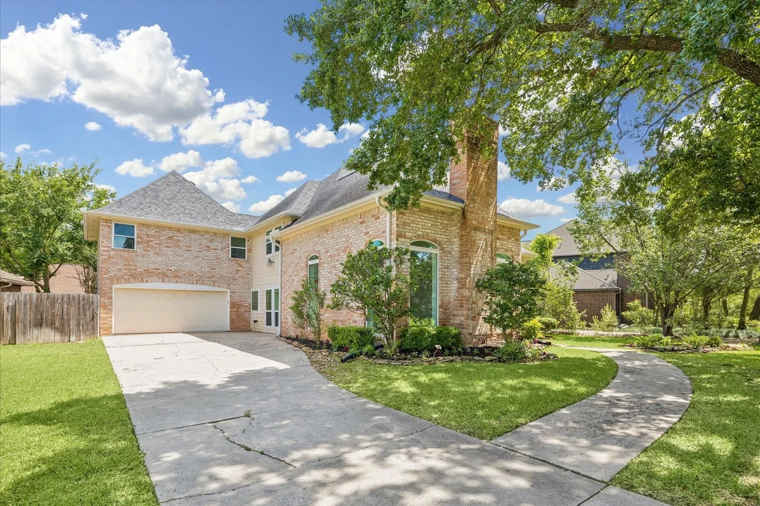 Photo of 17902 Fernbluff Drive