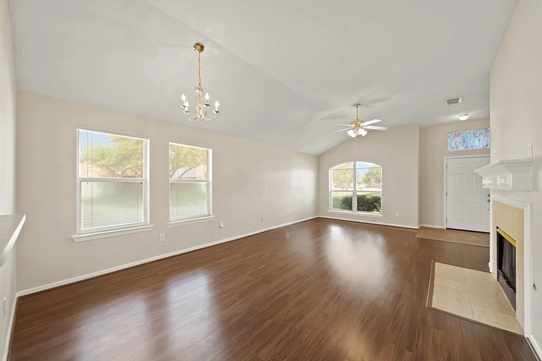 Photo of 2715 Silk Tree Lane
