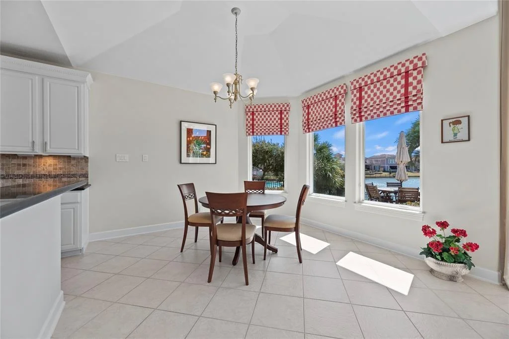 Photo of 18919 Crescent Bay Drive