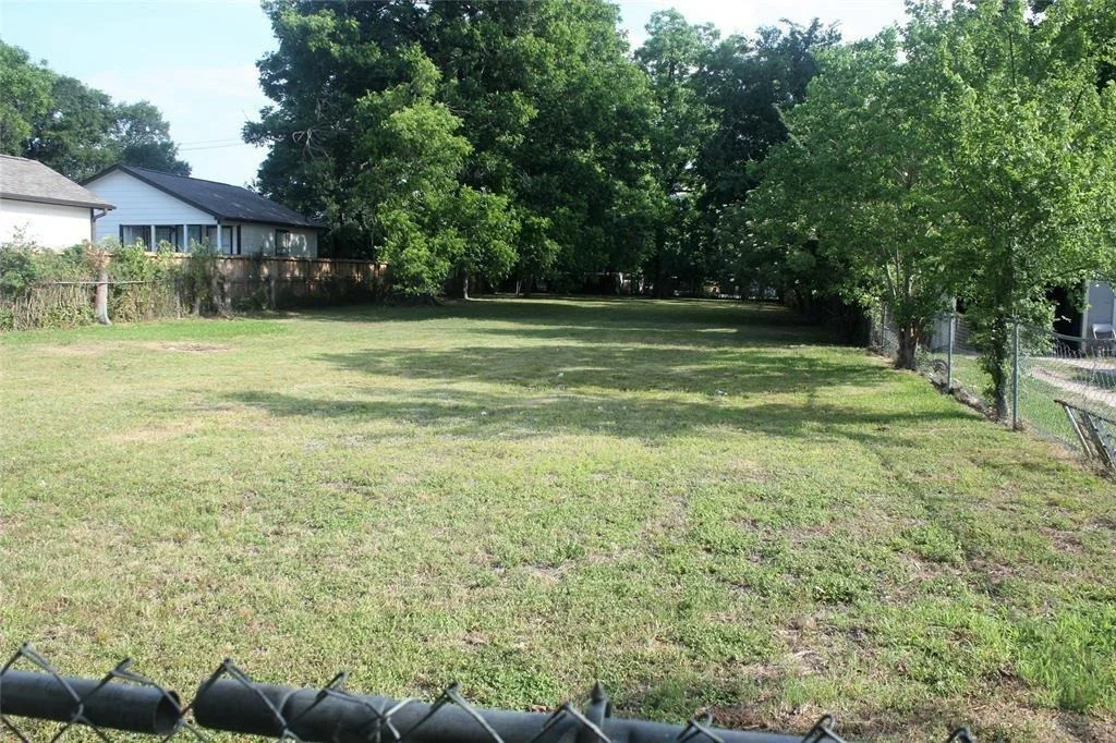 Photo of 743 Apache Street