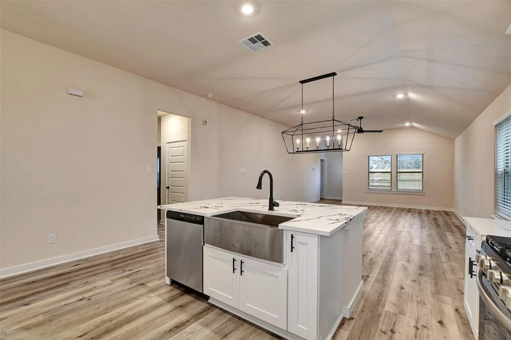 Photo of 402 Kendall Crest