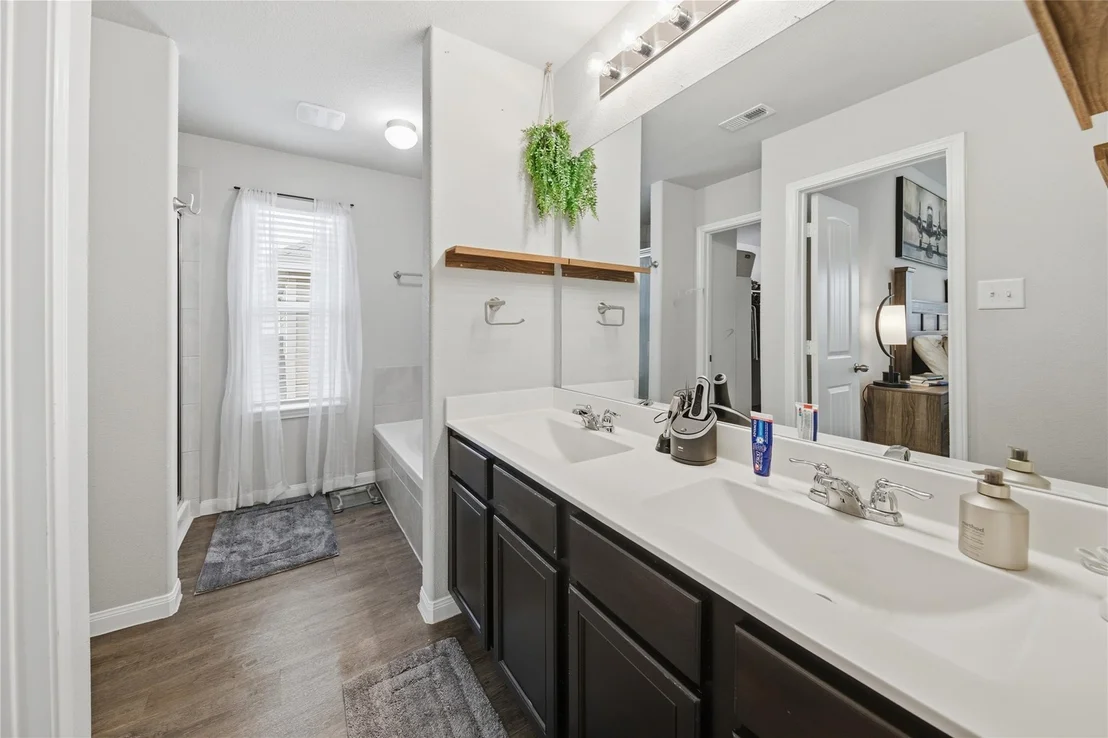 Photo of 13620 Collier Park Lane