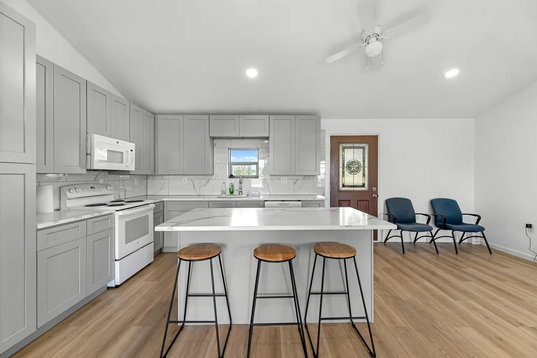 Photo of 3308 County Road 131