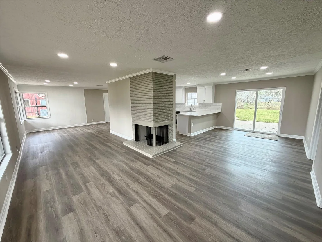 Photo of 306 Oak Drive