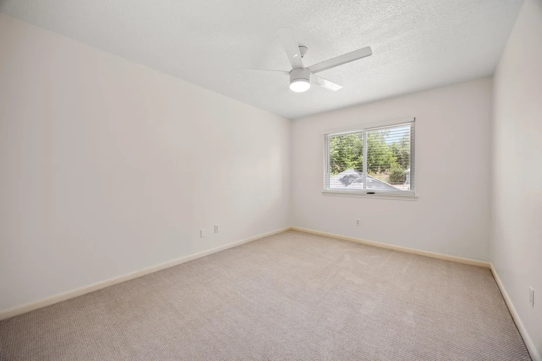 Photo of 12106 Oakcroft Drive