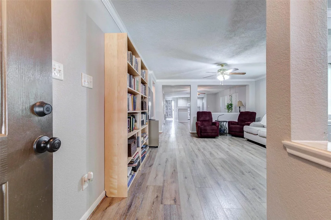Photo of 15214 Thistle Rock Lane