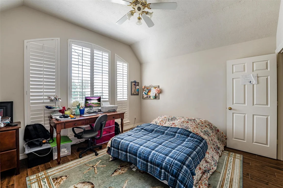 Photo of 8002 Royal Crest Court