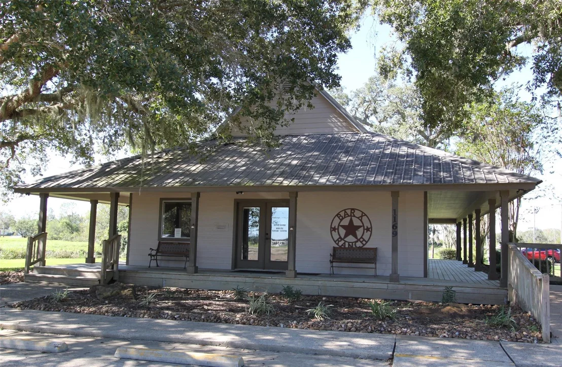 Photo of 381 Horse Shoe Trail