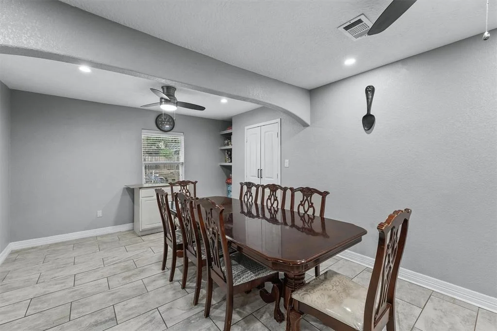 Photo of 5963 Beldart Street