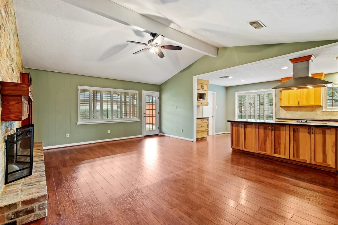 Photo of 1123 Oxborough Drive