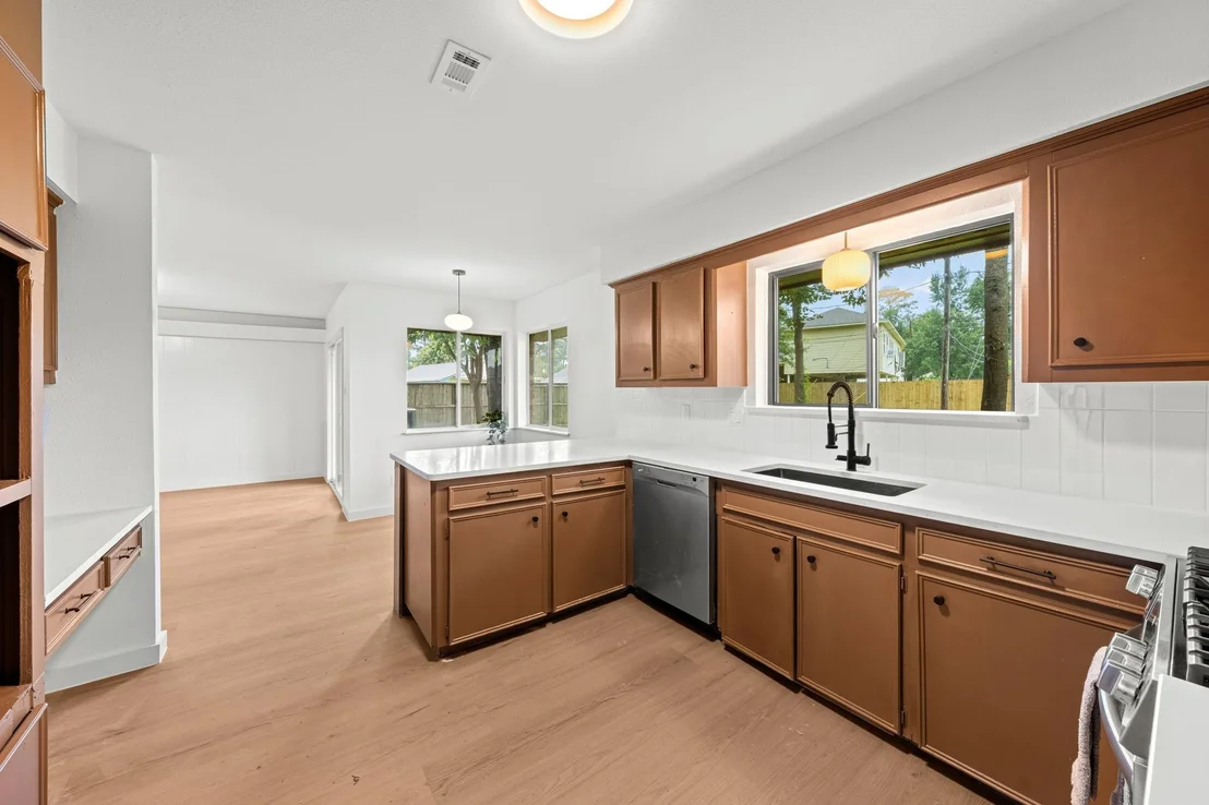 Photo of 227 E North Hill Drive