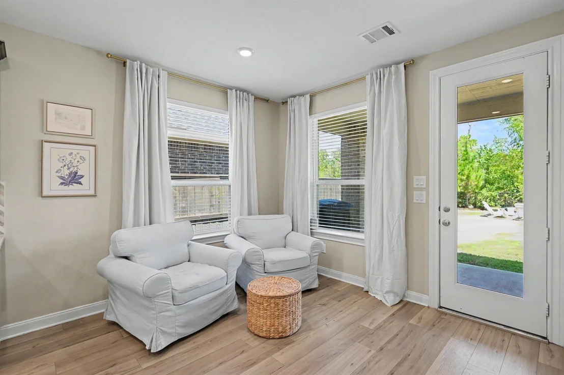 Photo of 17607 Harper's Way