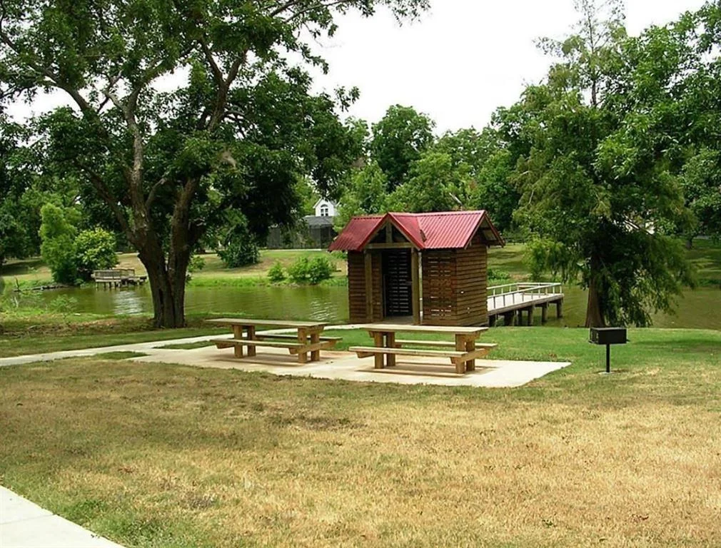 Photo of 5518 Harris Woods Trace
