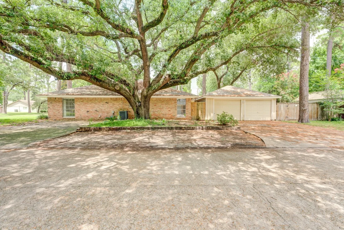 Photo of 6523 Cypress Point Drive