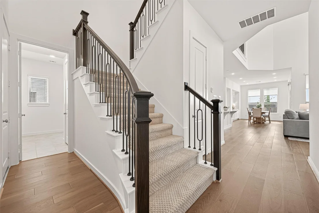 Photo of 7427 Compass Drive