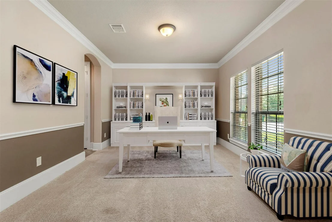 Photo of 1715 Laremont Bend Drive
