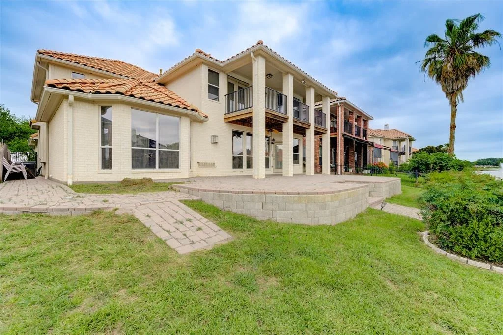 Photo of 14330 Ayers Rock Road