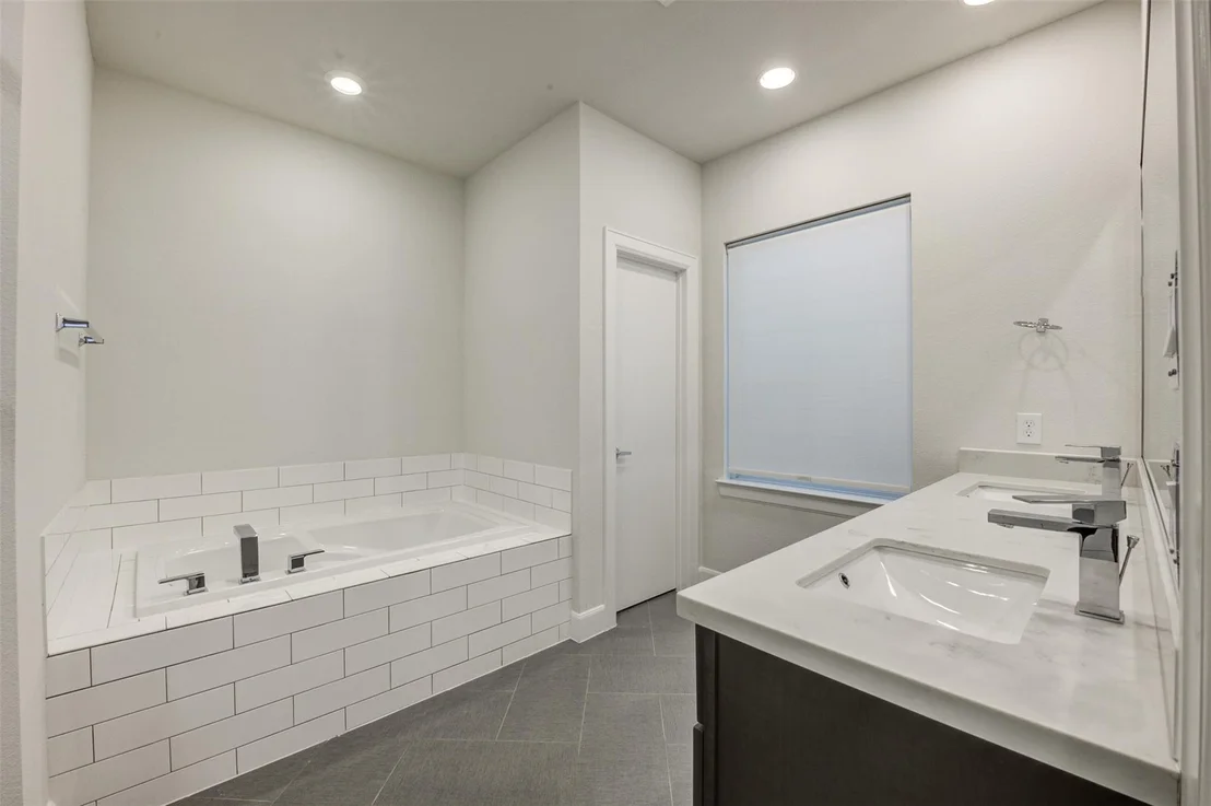 Photo of 339 Eado Park Circle