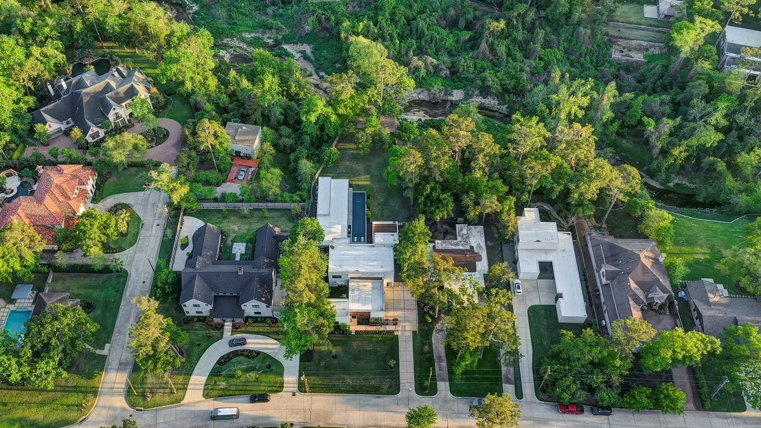 Photo of 8317 Hunters Creek Drive