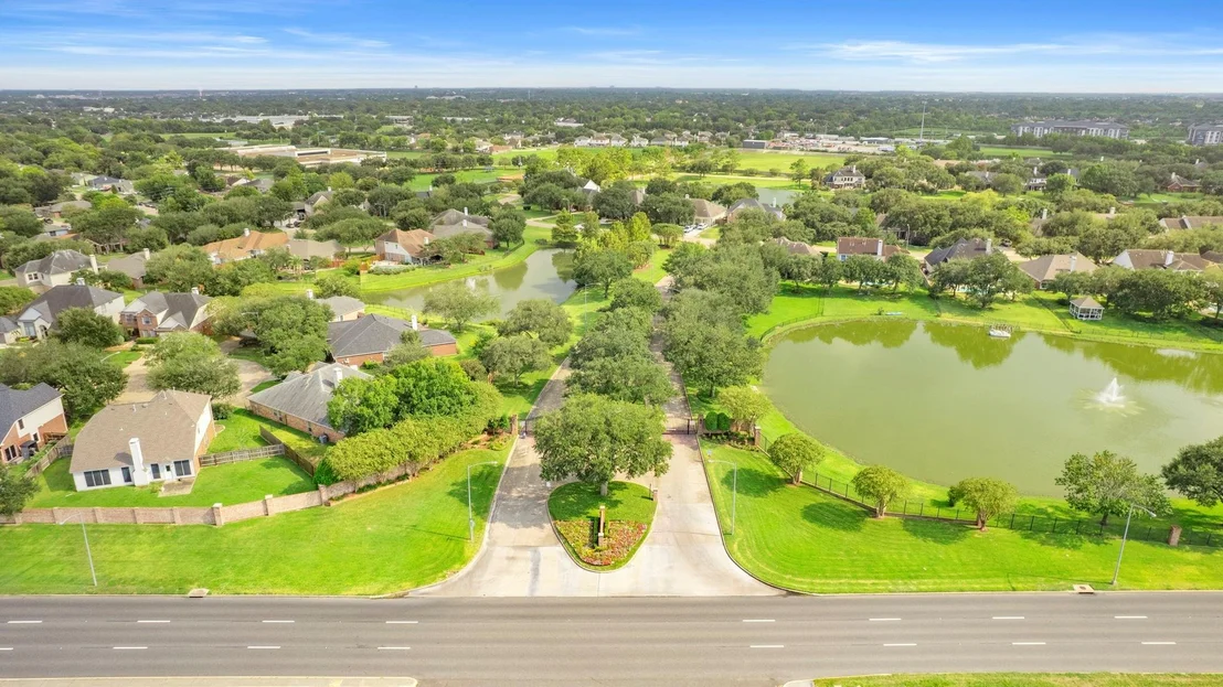 Photo of 18 Crest Gate