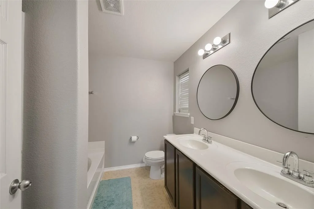 Photo of 1327 Athea Way