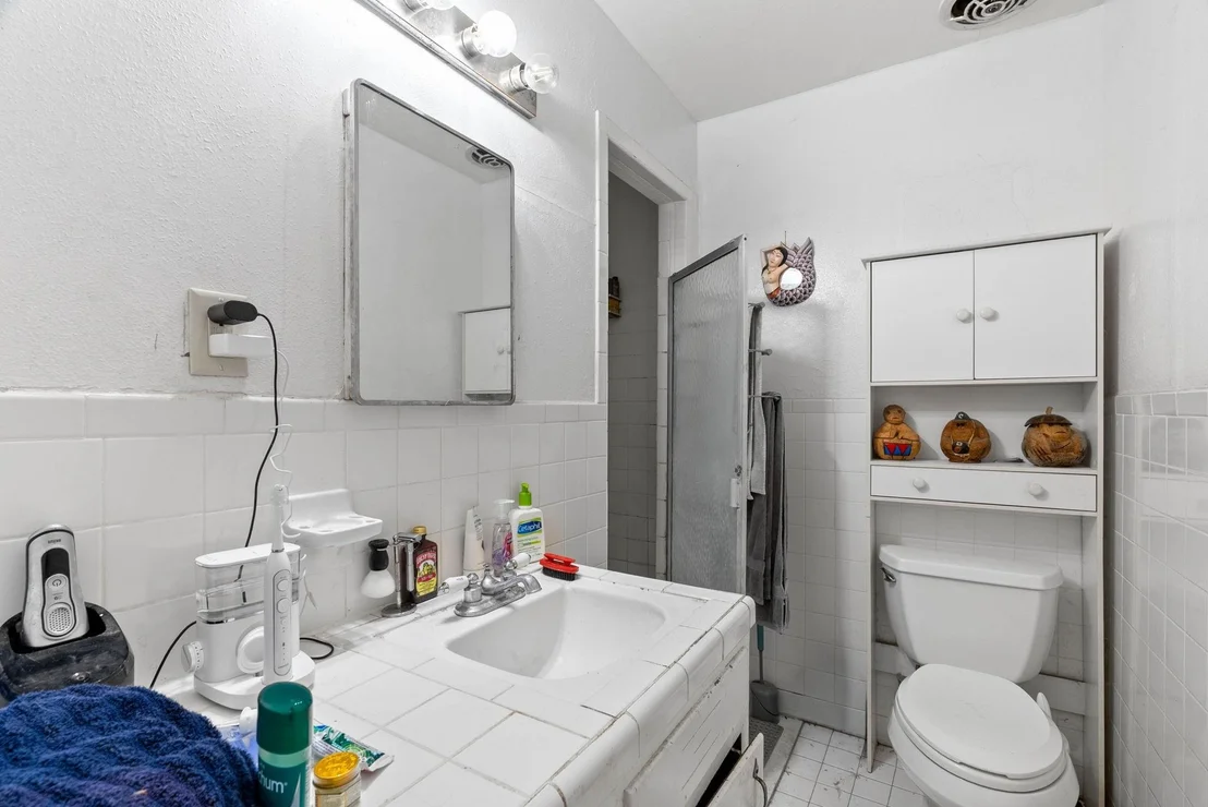 Photo of 1014 Barracuda Place