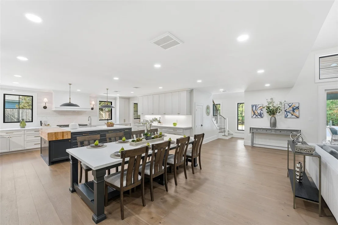 Photo of 4907 Pine Garden Drive E