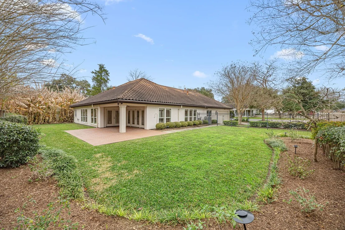 Photo of 1220 Travis Street