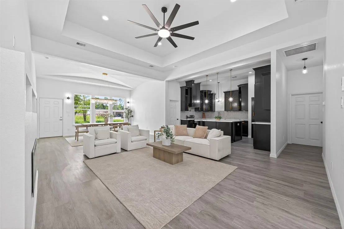 Photo of 1014 Exotic Pine Drive