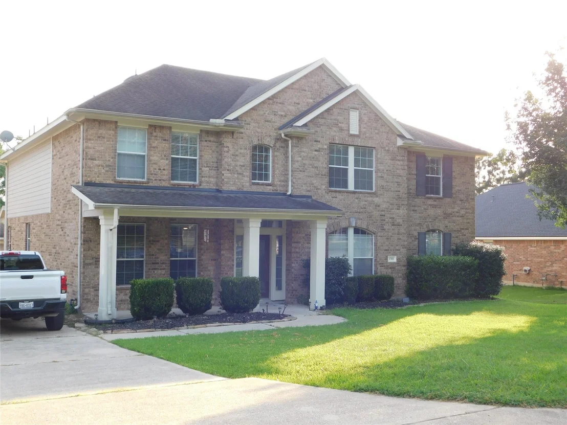 Photo of 1703 Summergate Drive