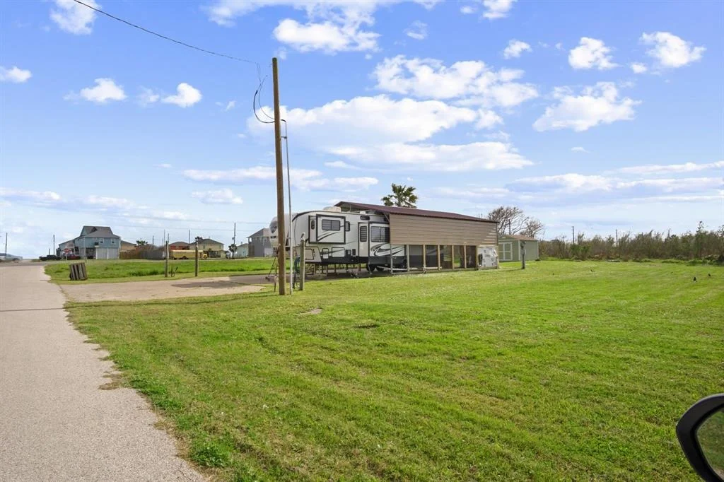 Photo of 1009 Head Hunter Drive