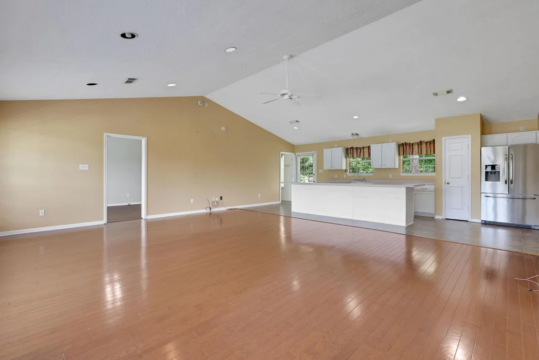 Photo of 360 Holiday Lane