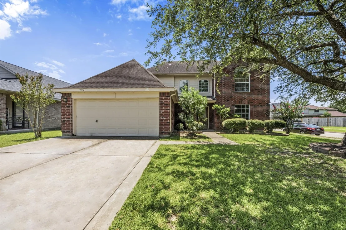 Photo of 924 Chad Lane