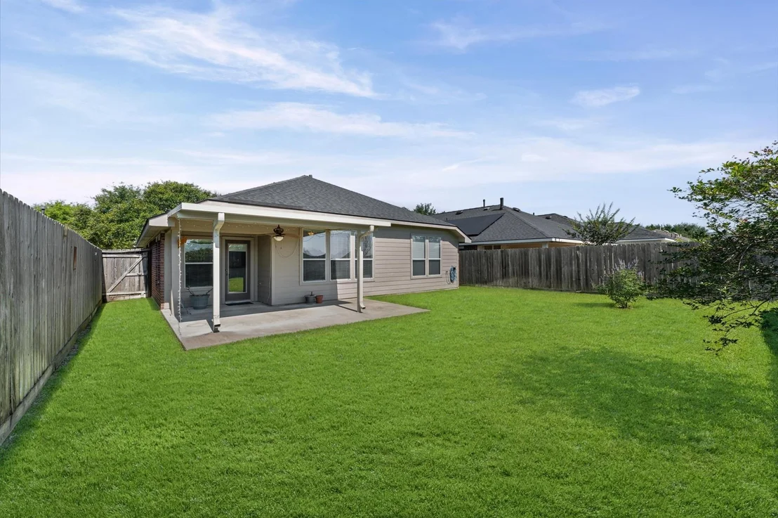 Photo of 3902 Pine Forest Green Boulevard