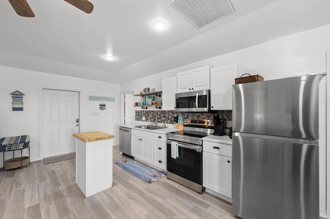 Photo of 818 Surf Drive