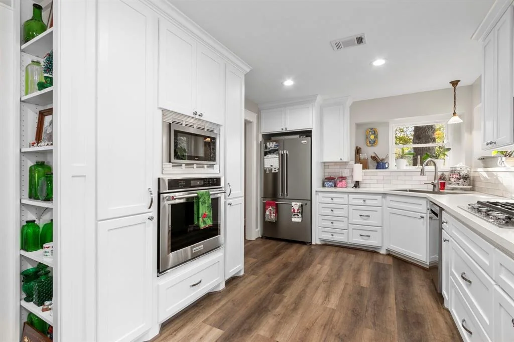 Photo of 15610 Ten Oaks Drive