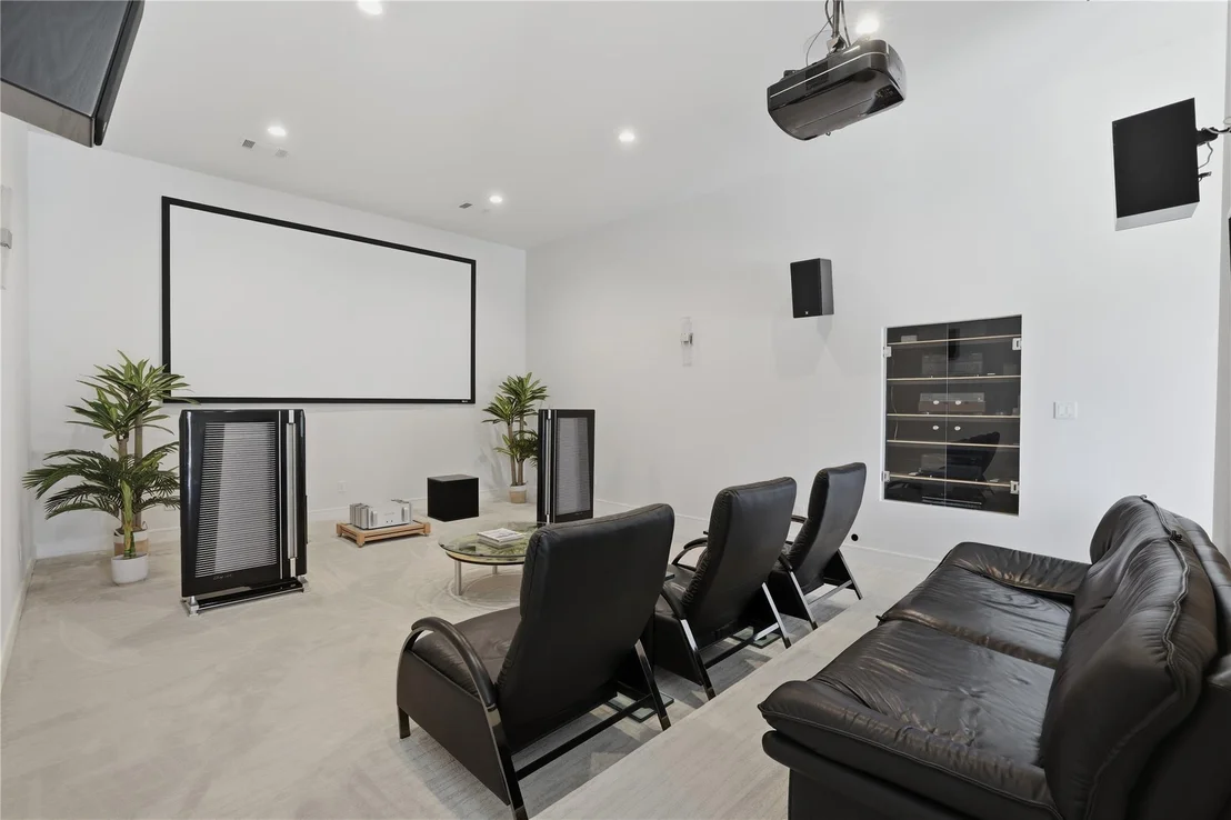 Photo of 11600 Grand Pine Drive