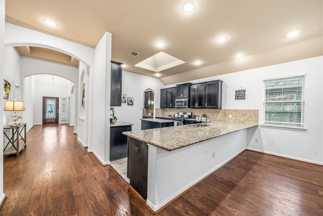 Photo of 1806 Oak View Lane