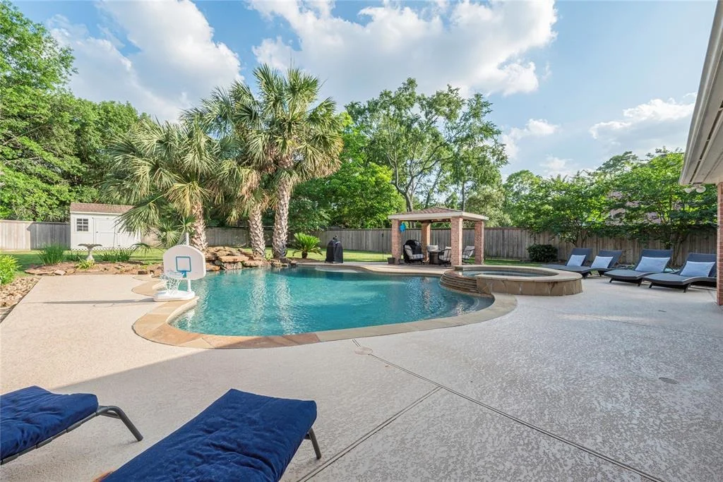 Photo of 23530 Powder Mill Drive