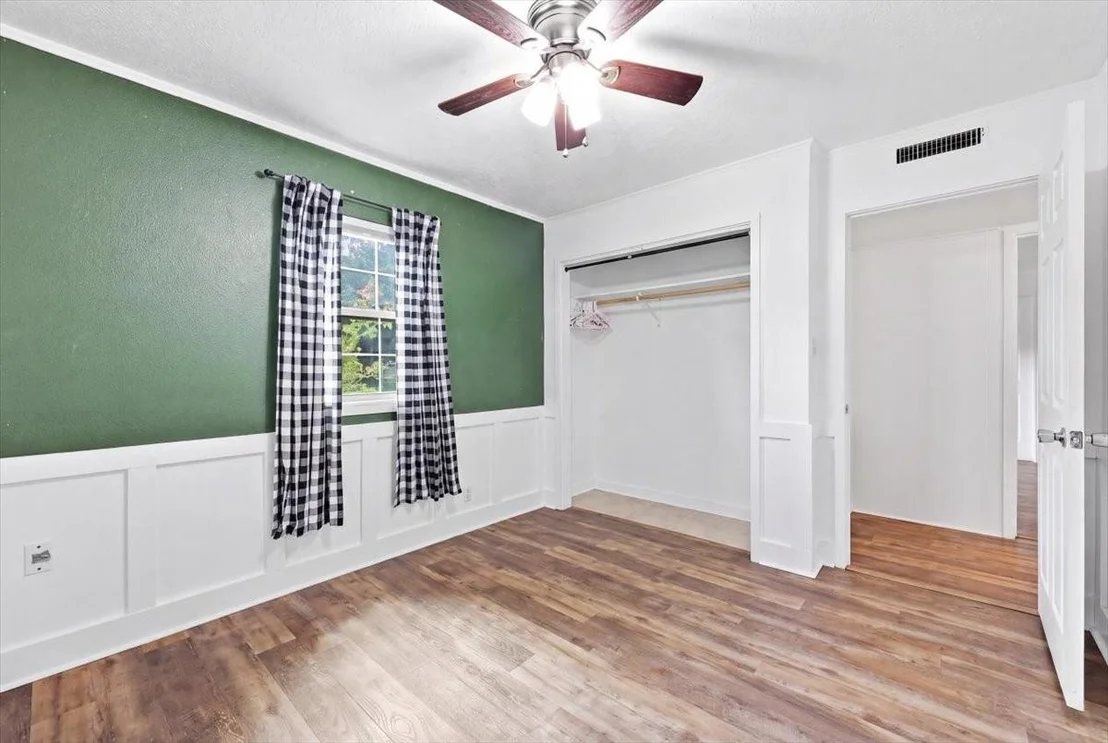 Photo of 407 Cypress Avenue