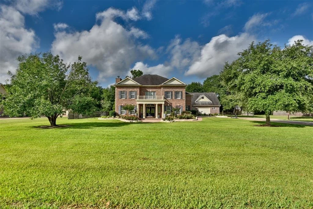 Photo of 3101 Creekside Drive