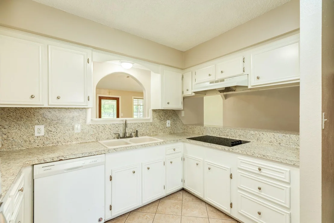 Photo of 232 Wayne Dr