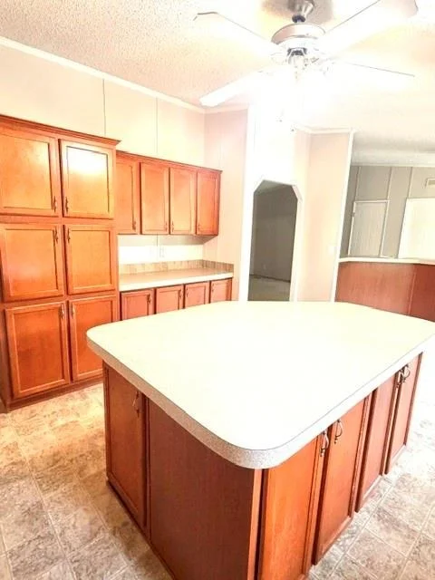 Photo of 406 E Lois Lane