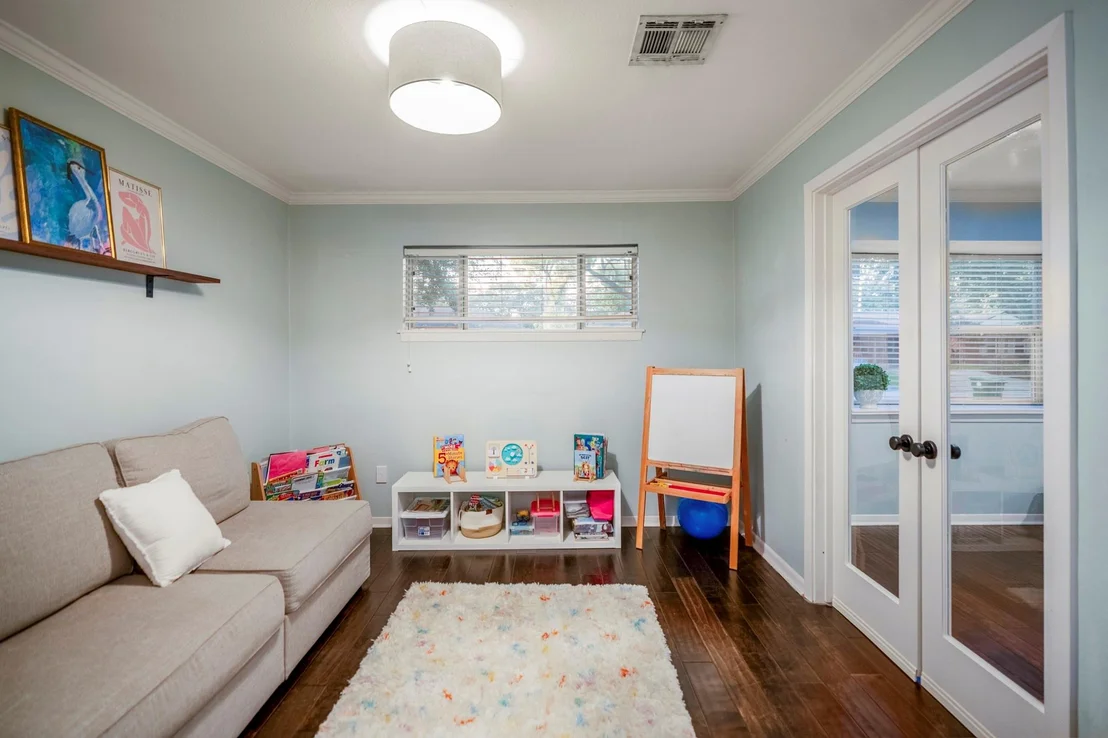 Photo of 4717 Benning Drive